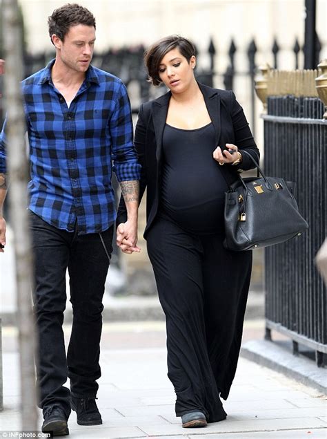 frankie sandford shows off her huge bump as she dines out