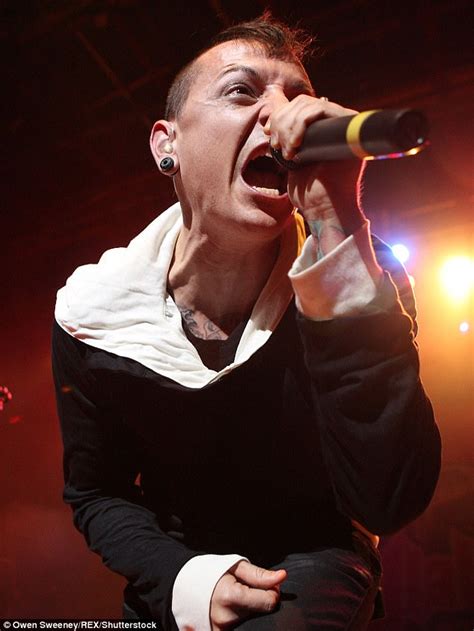 linkin parks chester bennington commits suicide daily mail