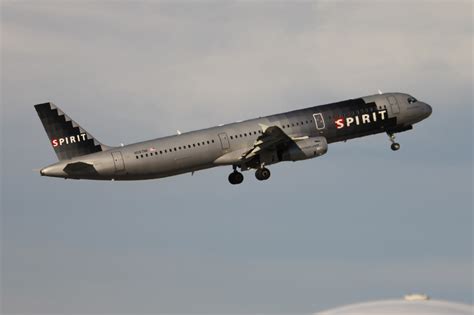 spirit airlines ceo customers  pay    care