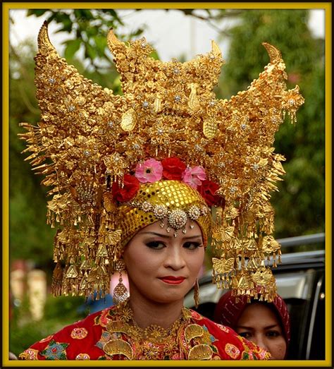 minangkabau bridal head dress sumatra eastern cultural costumes pinterest beautiful
