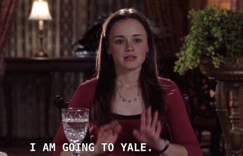 31 things that happened in gilmore girls that make no