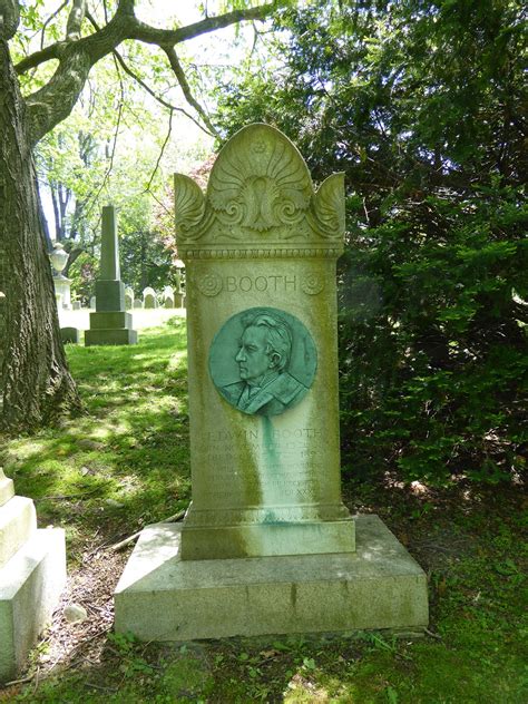 photo ops grave of a famous person edwin booth mt