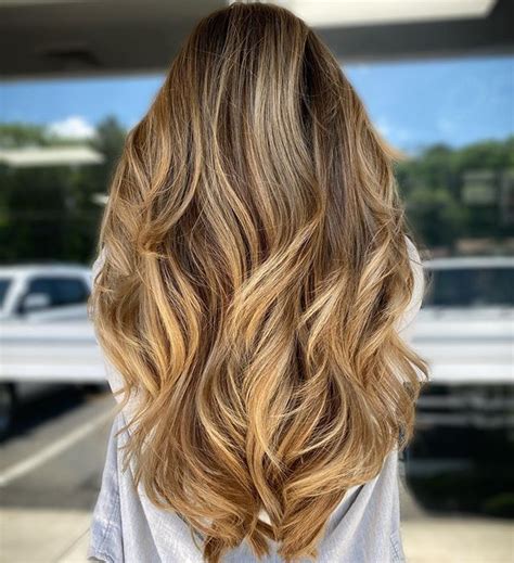 Instagram In 2020 Brown Hair With Blonde Highlights