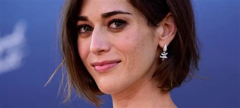 casting news ‘masters of sex star lizzy caplan set for sci fi flick ‘extinction anglophenia