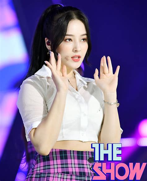momoland showme on twitter 180416 momoland nancy at the show link