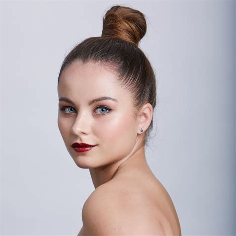 Milena Opletalova Makeup