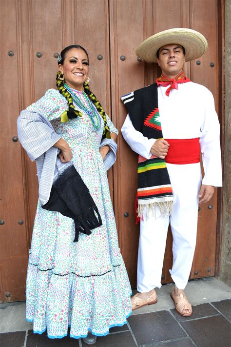 Vestidos Tipicos Mexicanos Vestidos Tipicos De Mexico Traje Tipico De