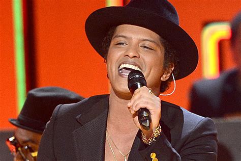 bruno mars scores fifth no 1 single with ‘when i was your man