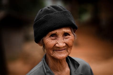 old thai woman near chiang rai i met this old woman