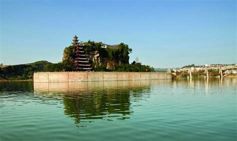 shibaozhai pagoda yangtze cruise shore excursions