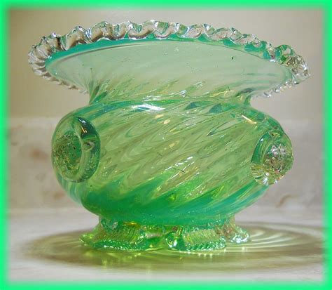 Murano Venetian Art Glass Vase W Prunts Or Victorian