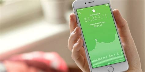 11 financial experts reveal their favorite money apps