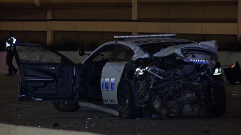 dallas police officer killed in overnight crash with