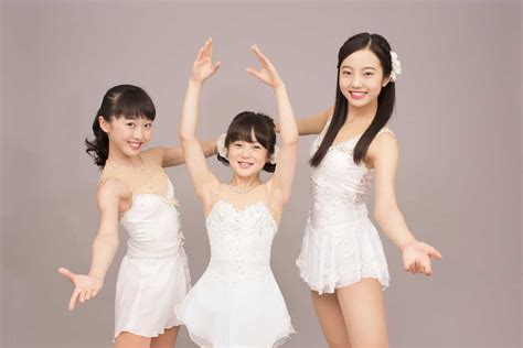 Cmで初共演する（左から）本田望結、紗来、真凛の3姉妹 ― スポニチ Sponichi Annex スポーツ