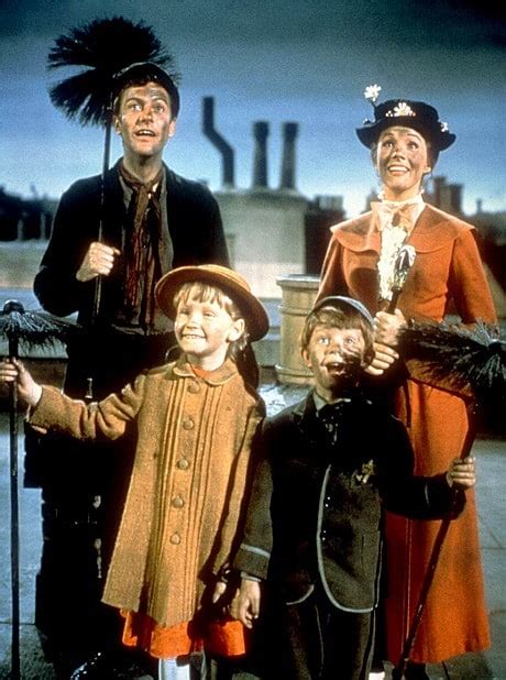 remember jane banks from the original mary poppins here