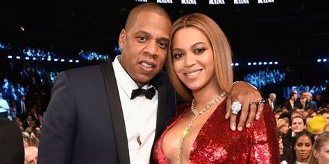 beyoncé and jay z posed for an elevator photo on his