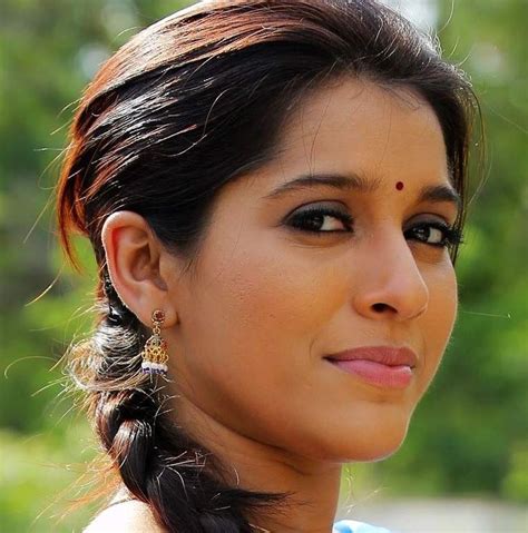 Beautiful Telugu Tv Anchor Rashmi Gautam Face Close Up