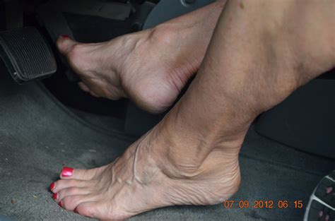 mature feet soles pedal pumping and walking fetish