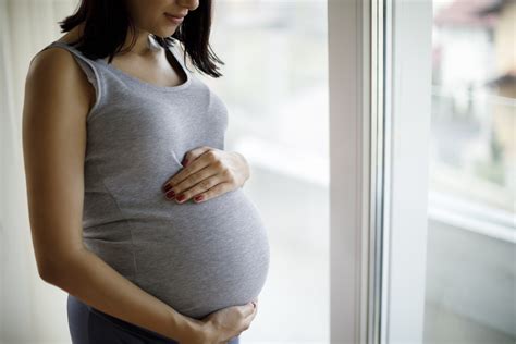 pregnant women   trimester   pass sars   infection  newborns national