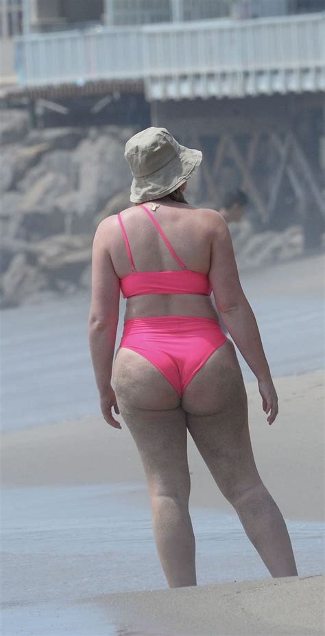 iskra lawrence showed a sexy ass in a pink bikini 23 photos the