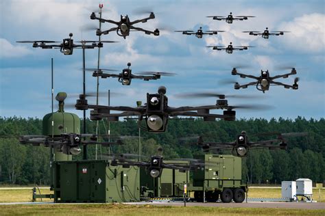 lukraine construit une armee de drones grace  des dons pour surveiller la ligne de front