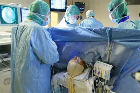 tens of thousands of heart patients may not need open heart surgery