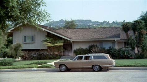 iconic brady bunch house for sale after nearly 50 years