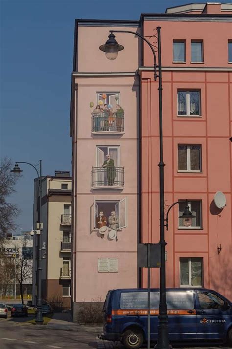 murale  bialymstoku street art hasajace zajace