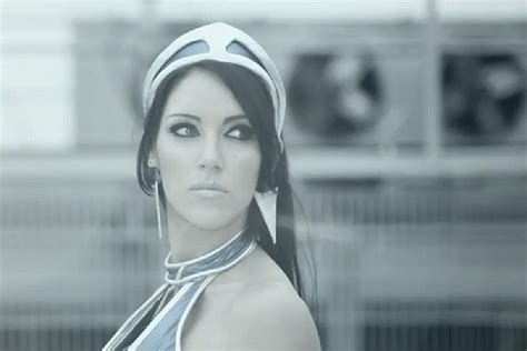 Who Is The Hot Girl In Mortal Kombat’s ‘kitana’ Commercial