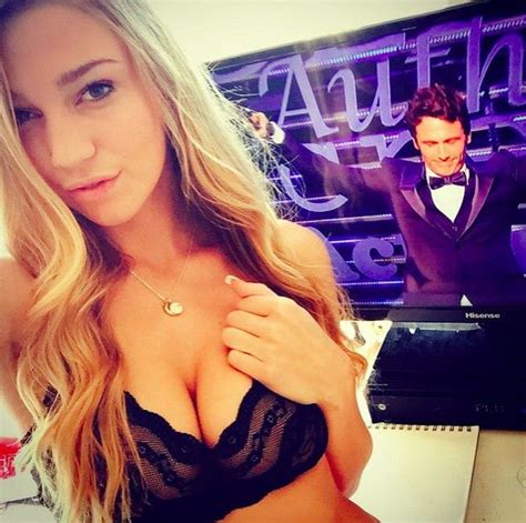 meet kendra sunderland the girl that got busted for filming porn in a library 20 pics