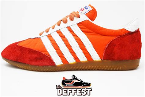 deffest  vintage  retro sneaker blog action pro red  stripe vintage sneakers