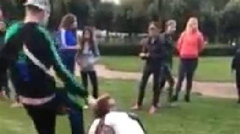 filmpje van vechtpartij tussen meisjes  speeltuin waalwijk duikt weer