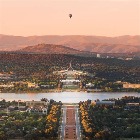 days  canberra attractions     tourism australia