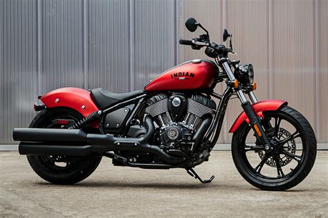 indian chief super chief chief bobber dark horse review cycle