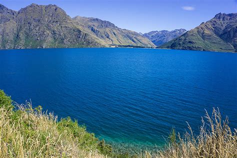 driving  queenstown  te anau  milford sound   places  stop   south
