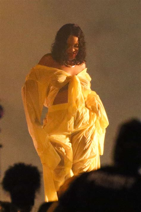 Rihanna See Through And Boobs In Public Scandal Planet