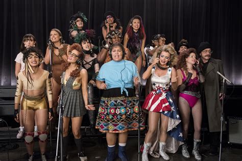 glow inside season 2 s standout show within a show episode rolling