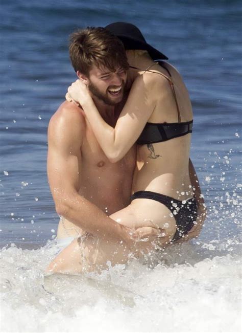 miley cyrus and shirtless patrick schwarzenegger hawaii the fappening 2014 2019 celebrity