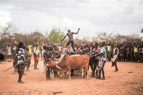 massimo rumi s photographs show ethiopia s omo valley tribesmen daily