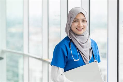 Singapura Izinkan Perawat Muslimah Kenakan Hijab Muslim Obsession
