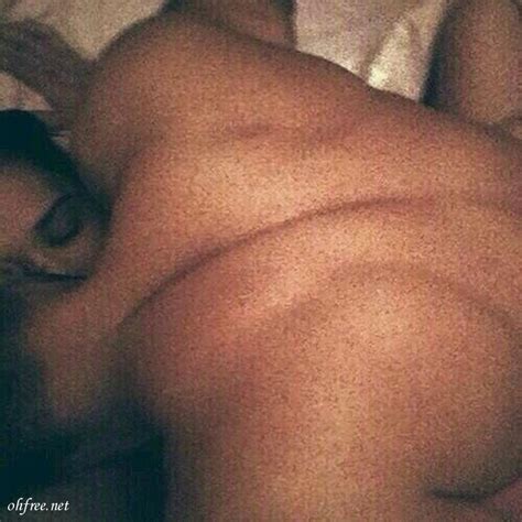 demi lovato nude hacked cell phone photos leaked