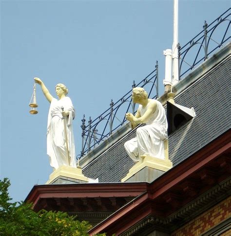 vrouwe justitia noordsingel rotterdam rotterdam fc barcelona statue  liberty landmarks