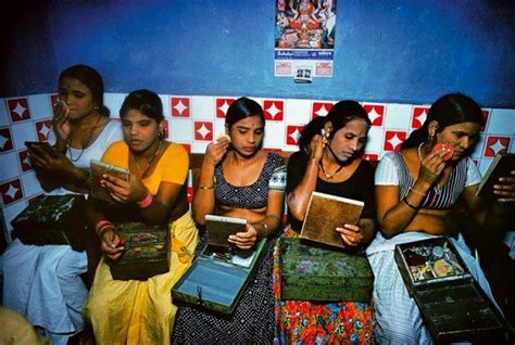 These Candid Photos Capture The Lives And Times Of Mumbais Sex Workers