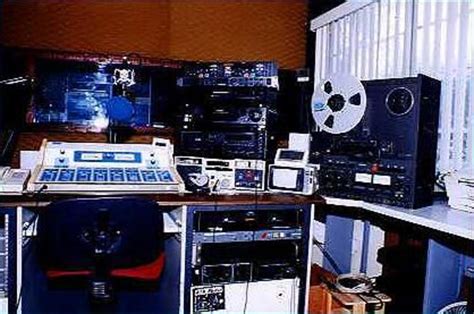 building   pirate fm radio broadcasting transmitter setup hubpages