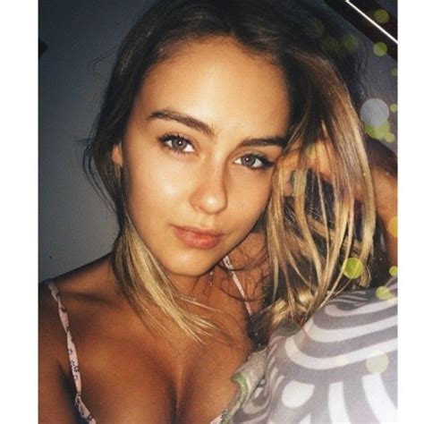 college girls the hottest selfies instagram has to offer