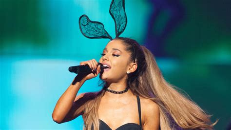 Ariana Grande’s Makeup Artist Shared How She Gets The