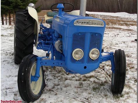 tractordatacom fordson super dexta tractor  information