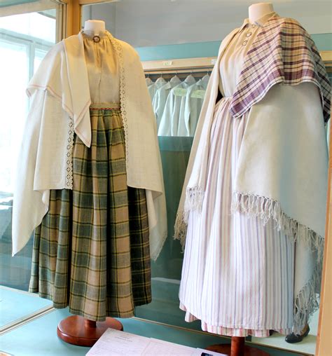 Exhibition “linen Fabric In Traditional Clothing