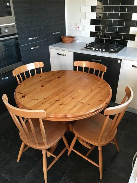 solid pine kitchen table   chairs  barton  humber