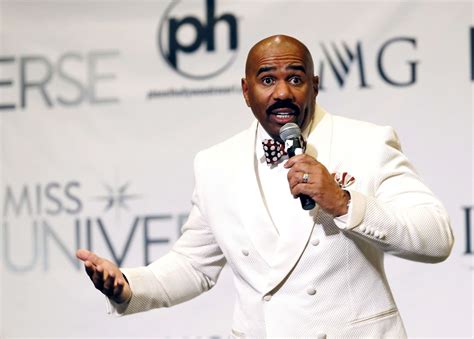 host steve harvey s epic fail as he mistakenly crowns the